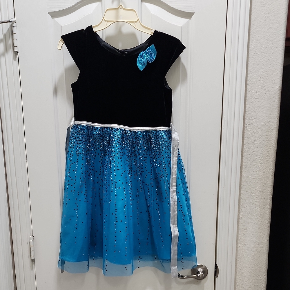 Jona Michelle Black and Blue Sequin Formal Dress